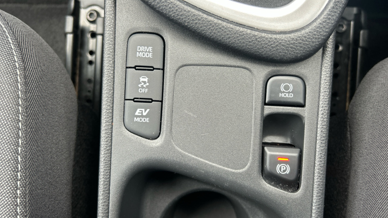 Toyota Yaris 1.5 Hybrid Design 5dr CVT Hybrid Hatchback